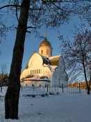 Храм на рассвете, вид с другой стороны