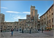 Piazza della Cisterna, San Gimignano