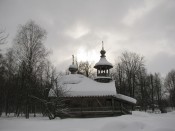 У леса на опушке жила Зима в избушке