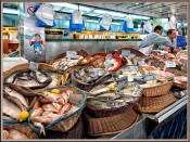 Рыбная лавка на рынке в Malakoff