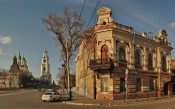 На углу Тредиаковского и Ленина