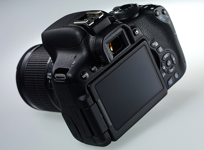 Canon EOS 750D